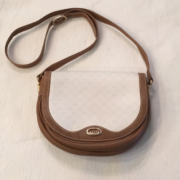 gucci saddle bag vintage